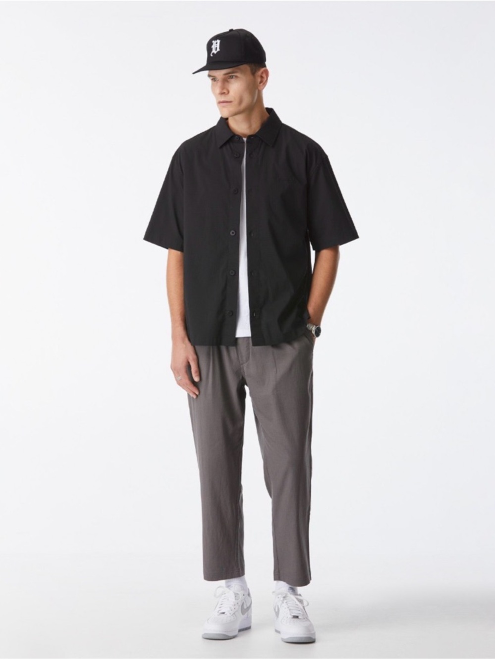 I Love Ugly Fitch Cropped Pant in Mushroom - Size L